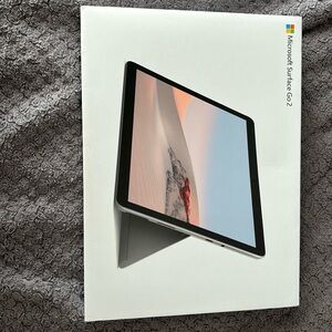 empty microsoft surface go 2 box
